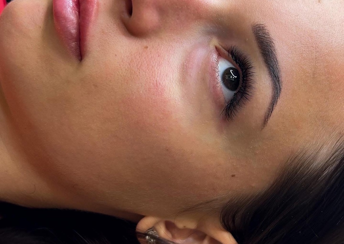 Műszempilla építés - Gold Aesthetic szépségszalon