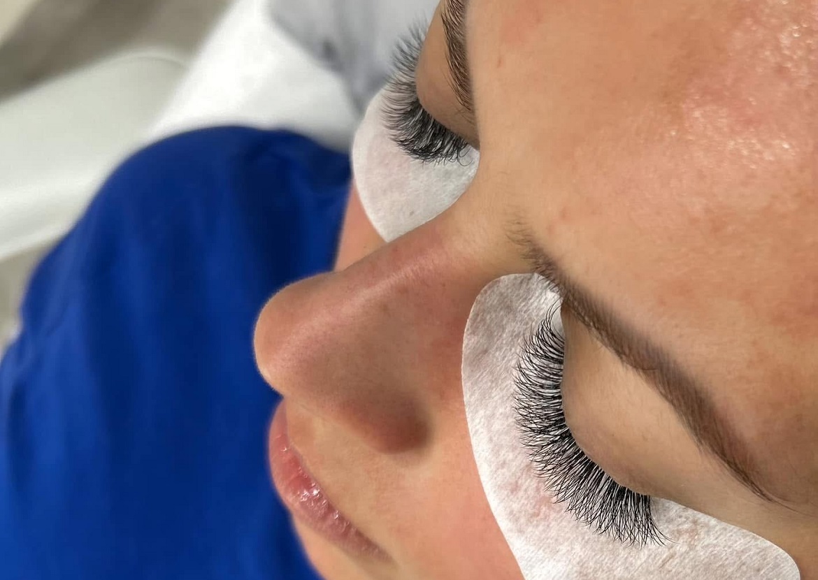 Műszempilla építés - Gold Aesthetic szépségszalon