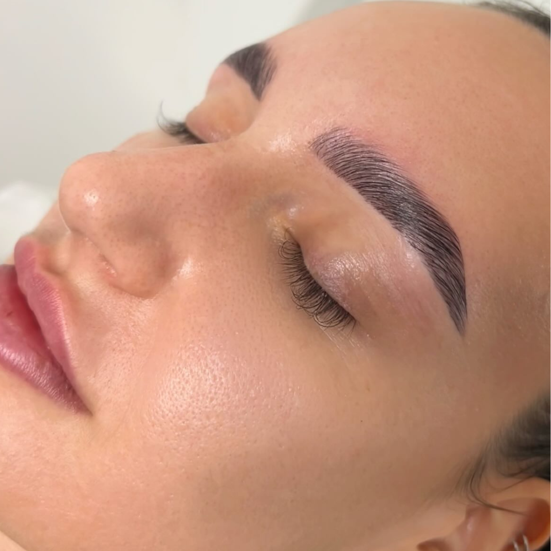 Szemöldök laminálás szempilla lifting