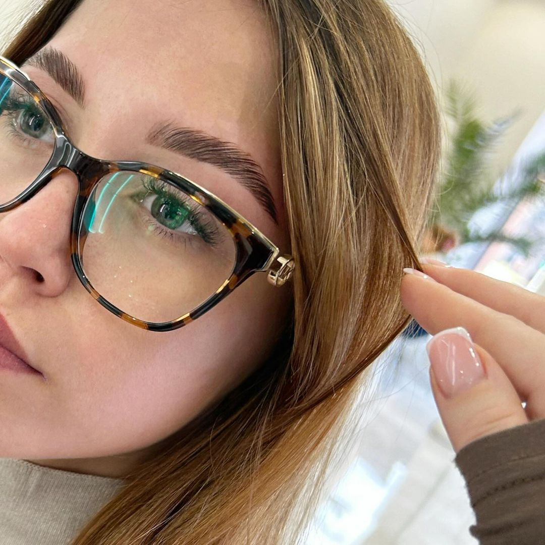 Szemöldök laminálás szempilla lifting